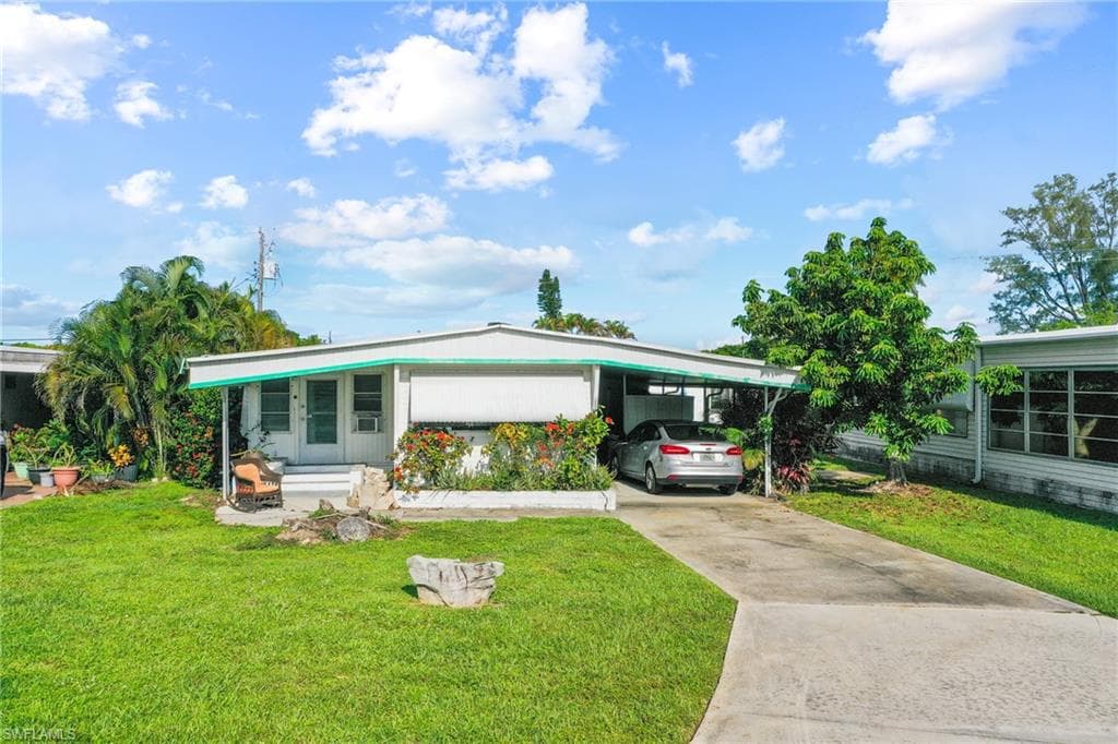 26167 Cabana RD BONITA SPRINGS, FL 34135