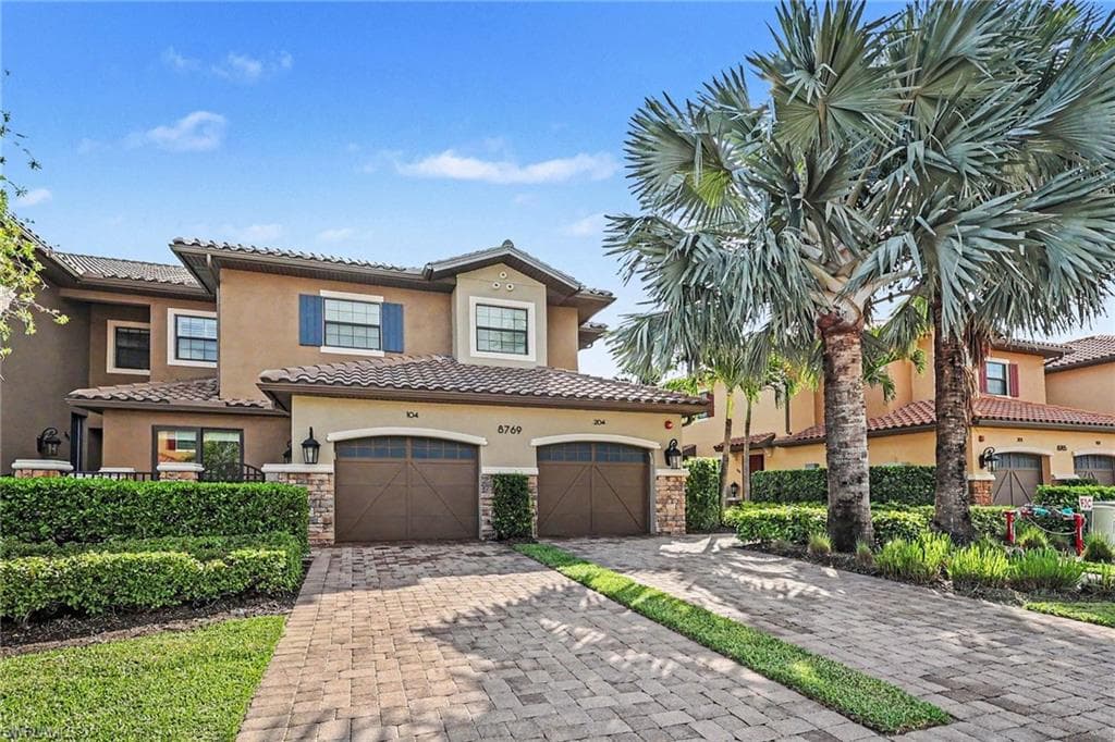 8769 Bellano CT 104 NAPLES, FL 34119