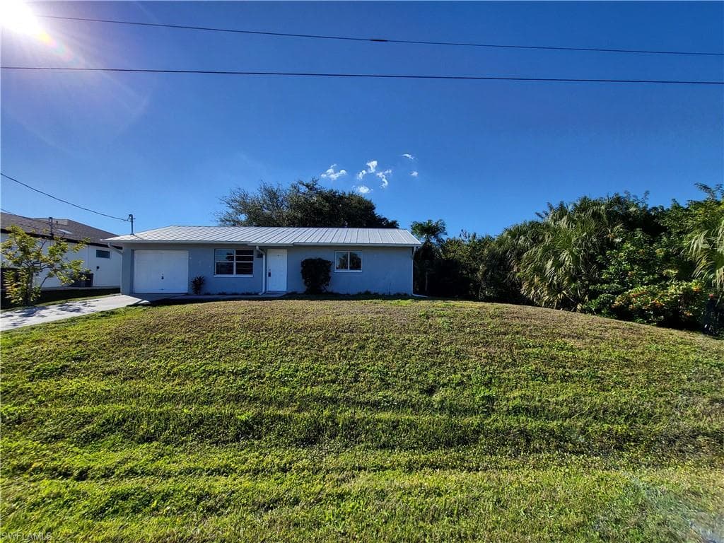 6143 Hester AVE FORT MYERS, FL 33905
