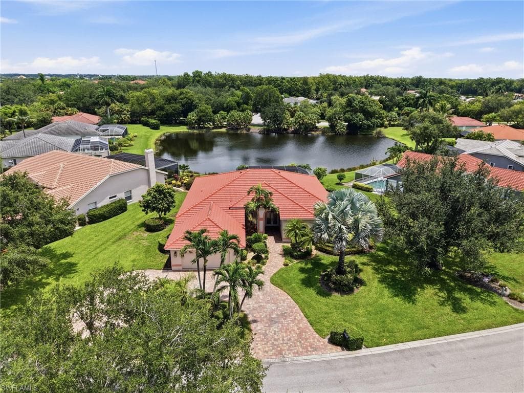 8861 Creek Run DR BONITA SPRINGS, FL 34135