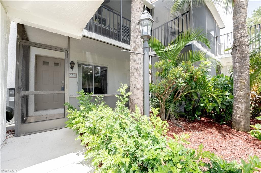 3574 Antarctic CIR 2107 NAPLES, FL 34112