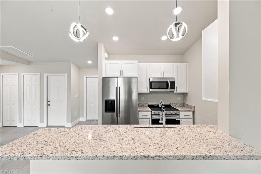 736-738 Gilbert AVE S LEHIGH ACRES, FL 33973