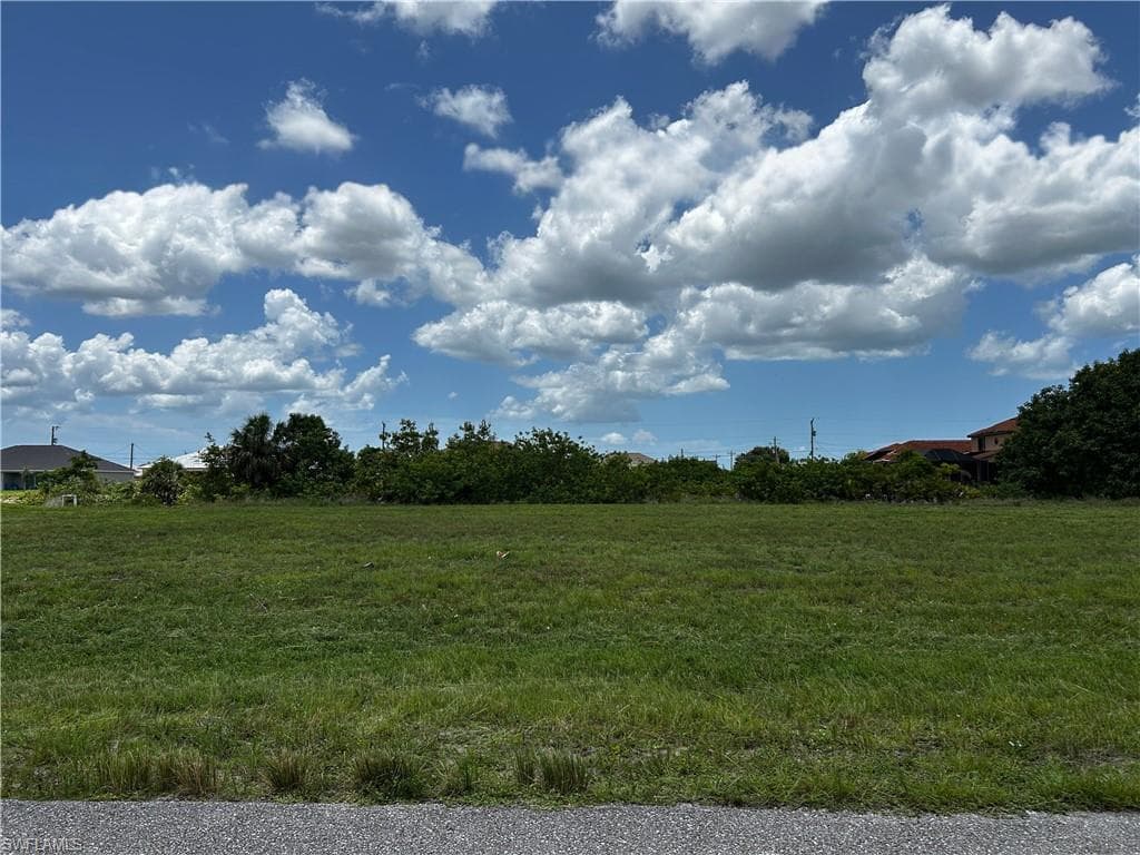 2024 NW 9th AVE CAPE CORAL, FL 33993