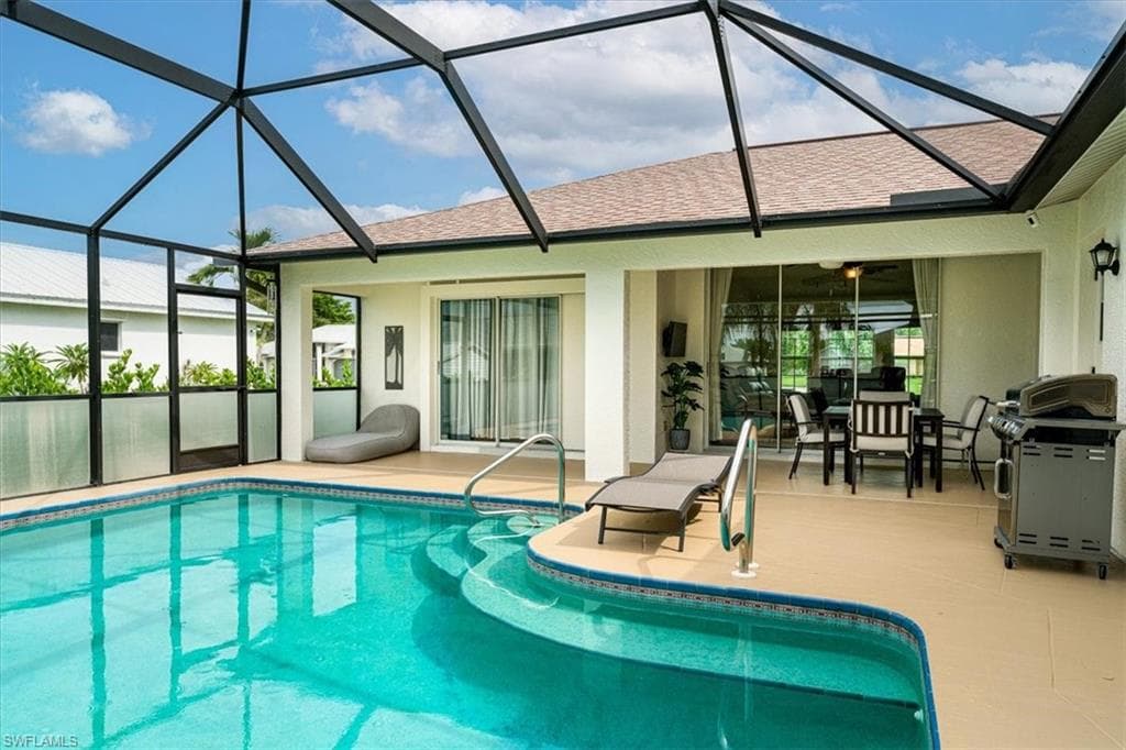 8312 Tahiti RD FORT MYERS, FL 33967