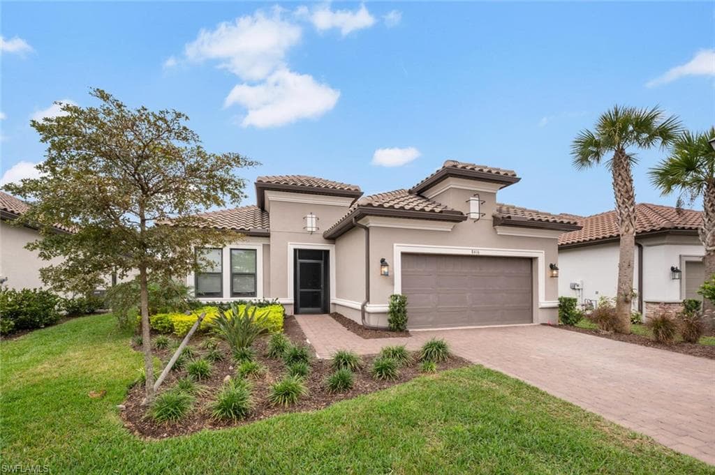 8416 Rosa CT NAPLES, FL 34114