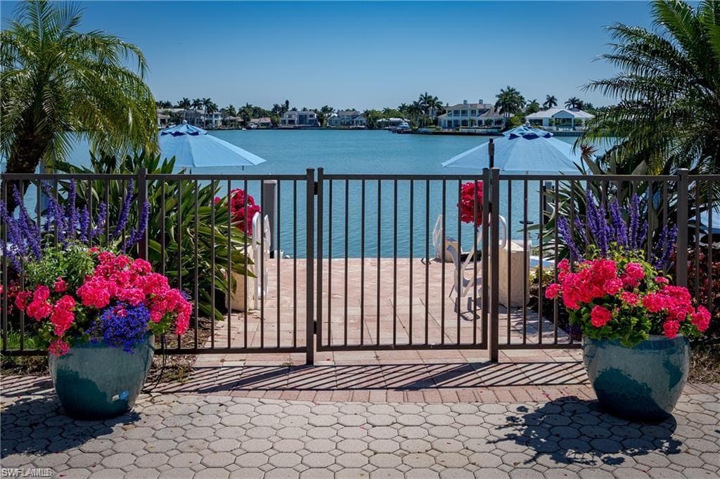 3450 Gulf Shore BLVD N 210 NAPLES, FL 34103