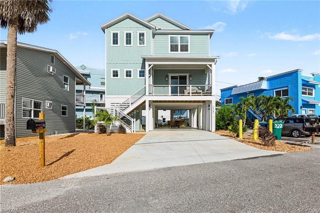 224 Fairweather LN FORT MYERS BEACH, FL 33931