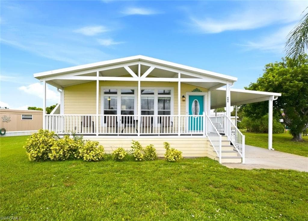 444 Riviera BLVD W NAPLES, FL 34112