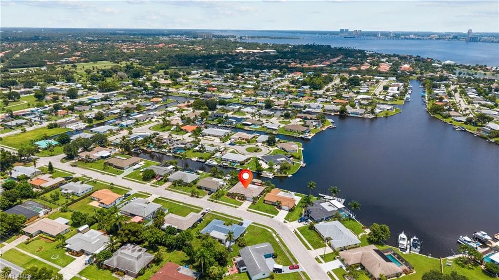 4536 Vinsetta AVE NORTH FORT MYERS, FL 33903