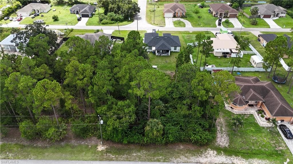 3811 18th ST W LEHIGH ACRES, FL 33971