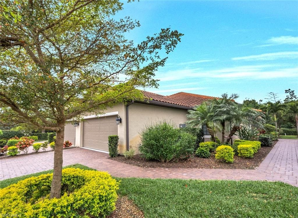 8209 Lucello TER W NAPLES, FL 34114