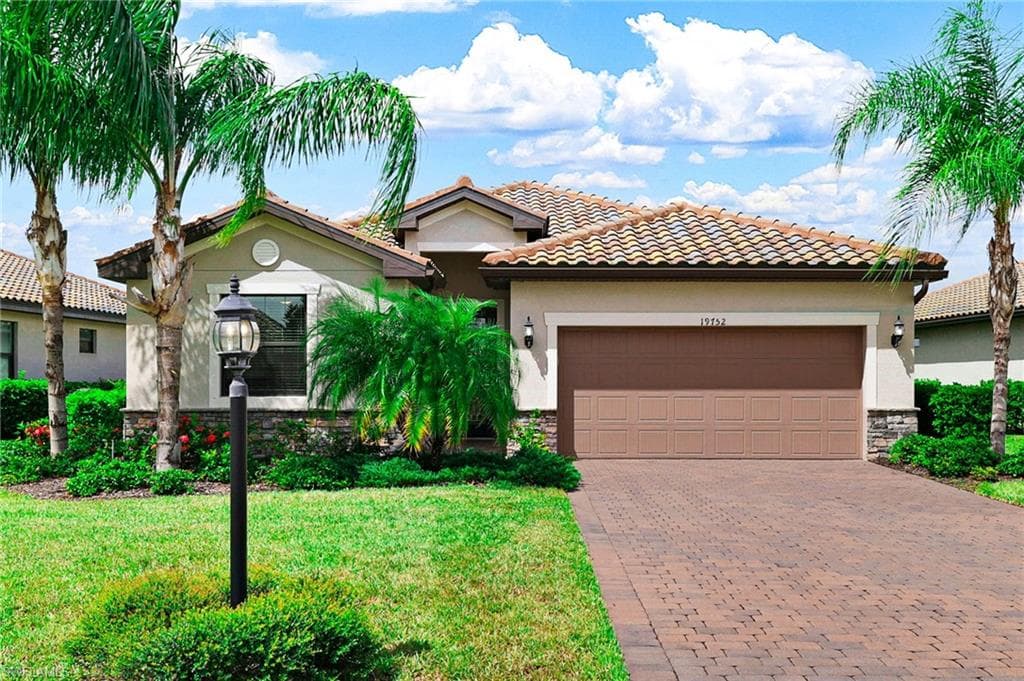 19752 The Place BLVD ESTERO, FL 33928