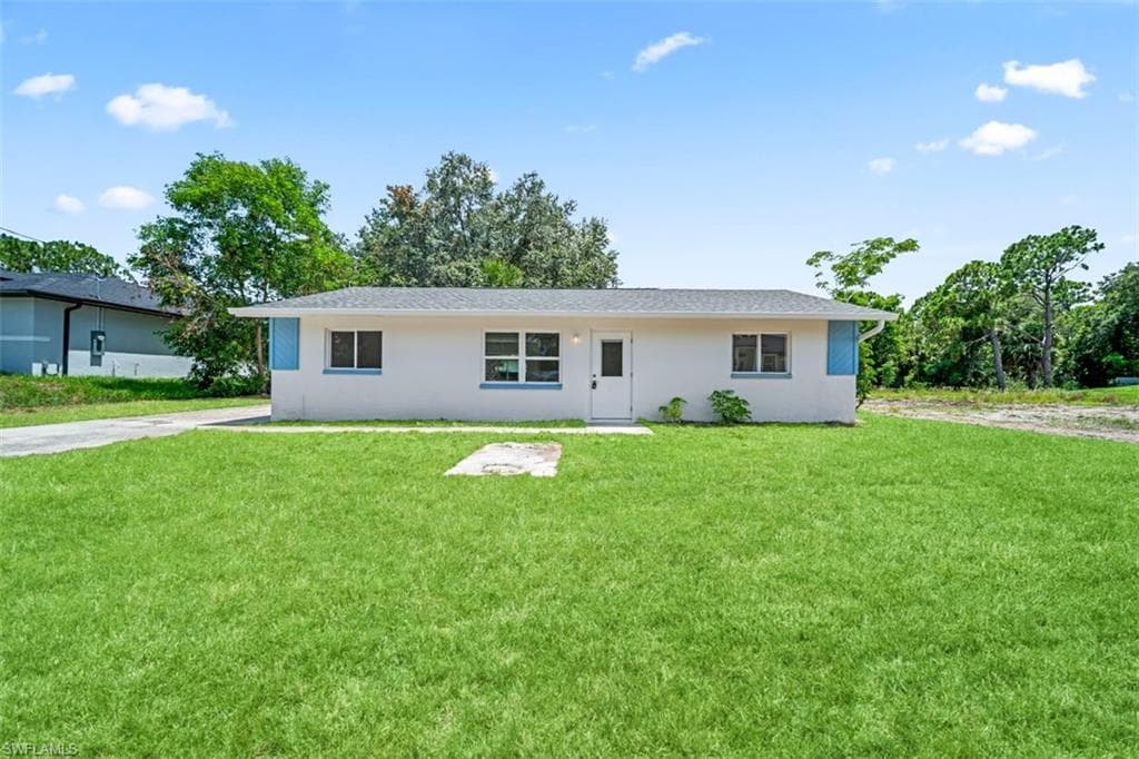 3203 28th ST SW LEHIGH ACRES, FL 33976