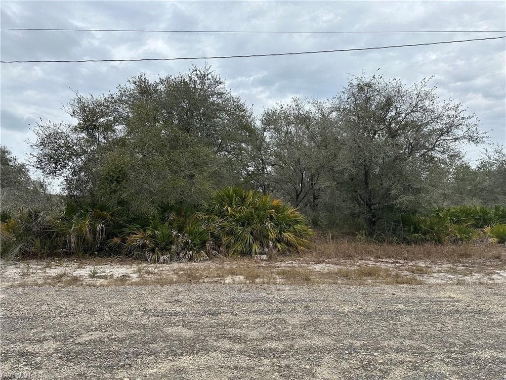 2526 72nd ST W LEHIGH ACRES, FL 33971