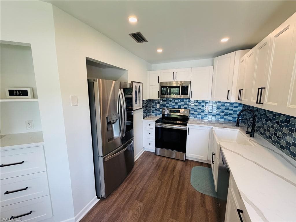 1522 Mainsail DR 4 NAPLES, FL 34114