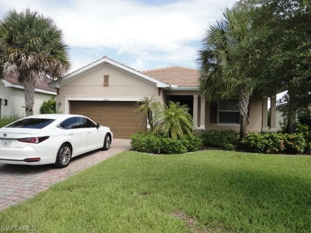 16023 Mistflower DR ALVA, FL 33920