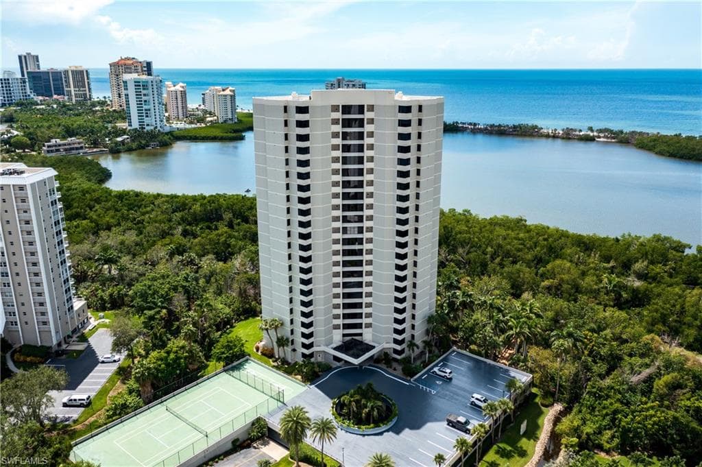 5555 Heron Point Drive 101 NAPLES, FL 34108