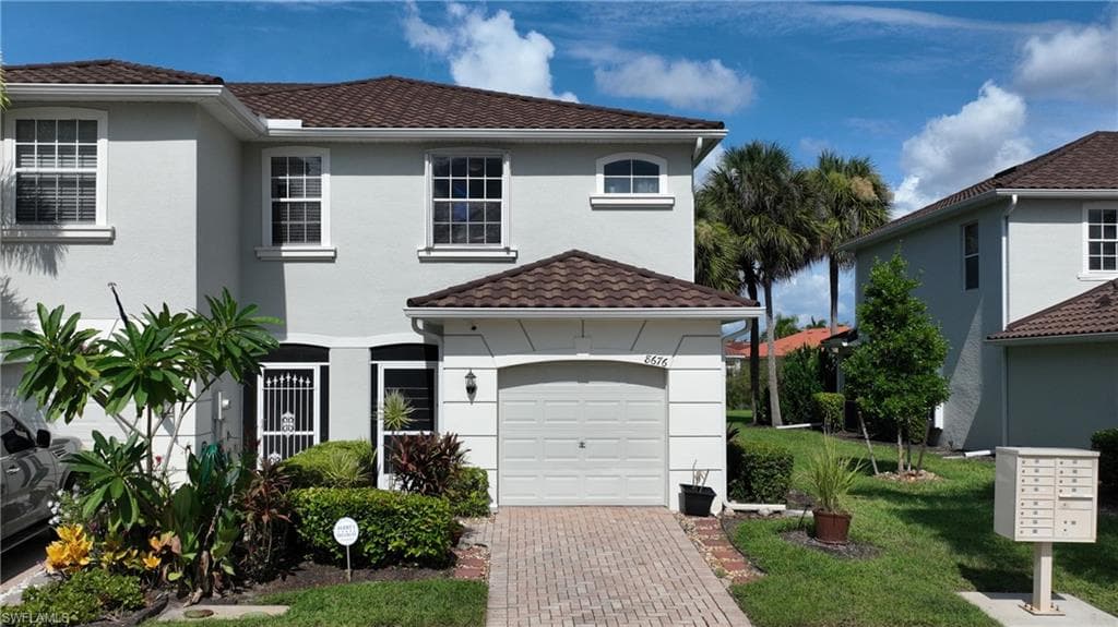 8676 Athena CT LEHIGH ACRES, FL 33971