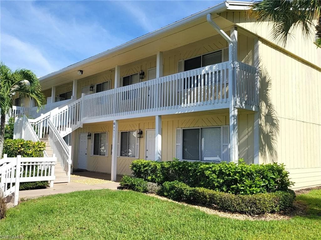 4611 Bayshore DR O8 NAPLES, FL 34112