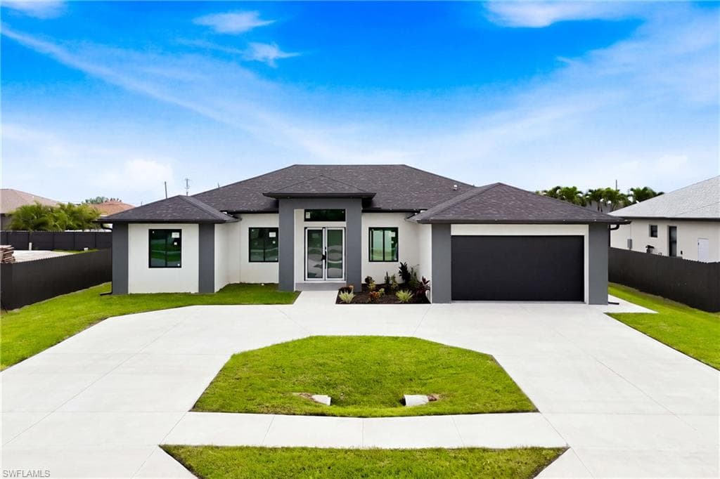 143 Nelson RD N CAPE CORAL, FL 33993