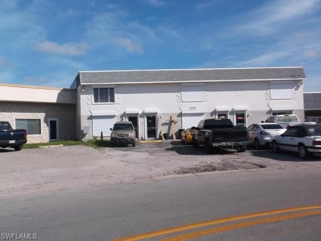 1203 SE 9th TER CAPE CORAL, FL 33990