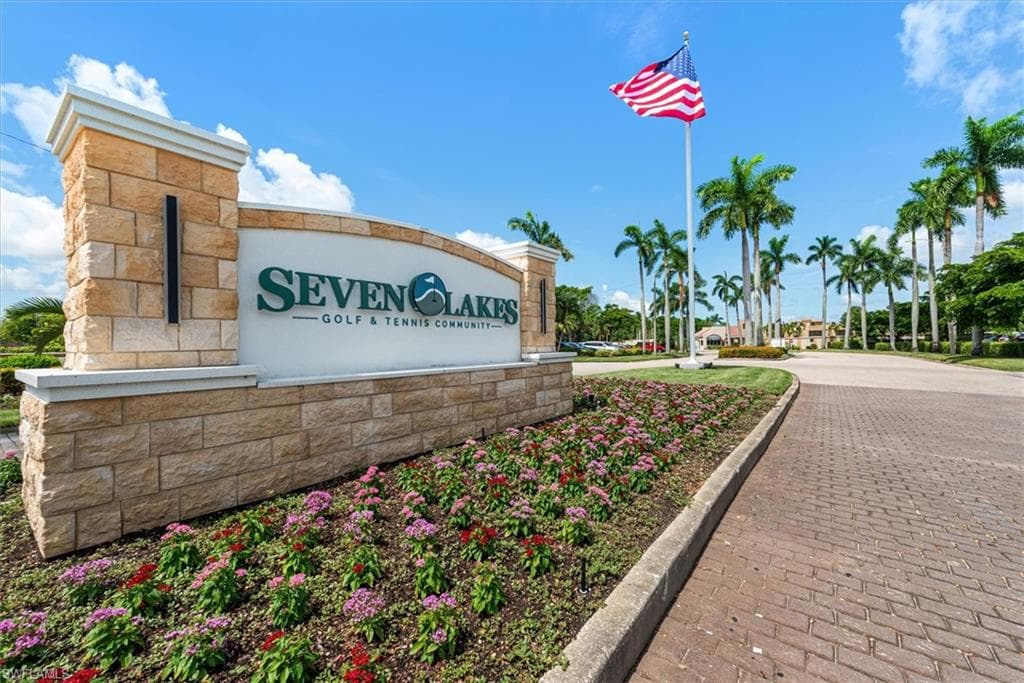 1787 Pine Glade CIR FORT MYERS, FL 33907