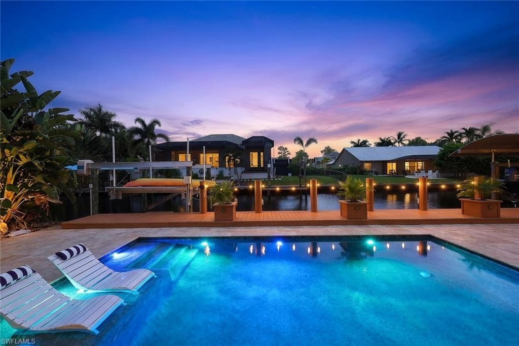 27098 Harbor DR BONITA SPRINGS, FL 34135