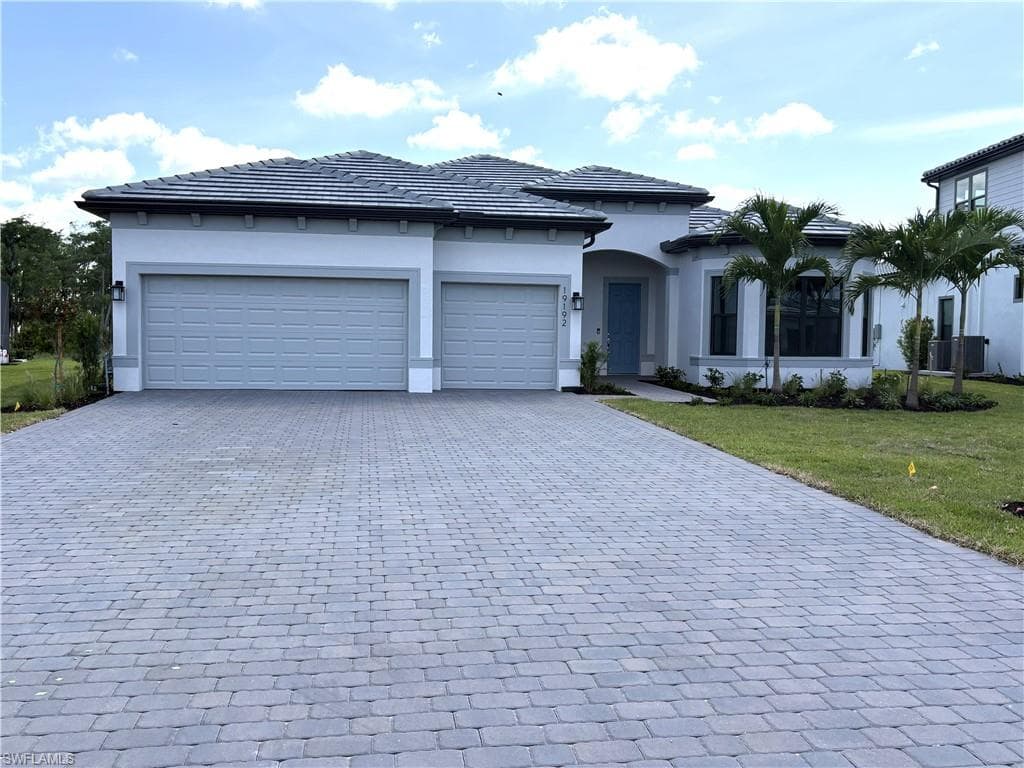 19192 Gentry PL ESTERO, FL 33928