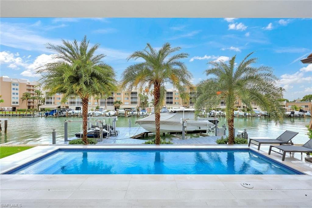 860 Partridge CT MARCO ISLAND, FL 34145