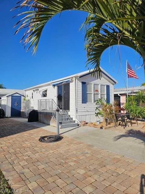 101 Limetree Park DR BONITA SPRINGS, FL 34135