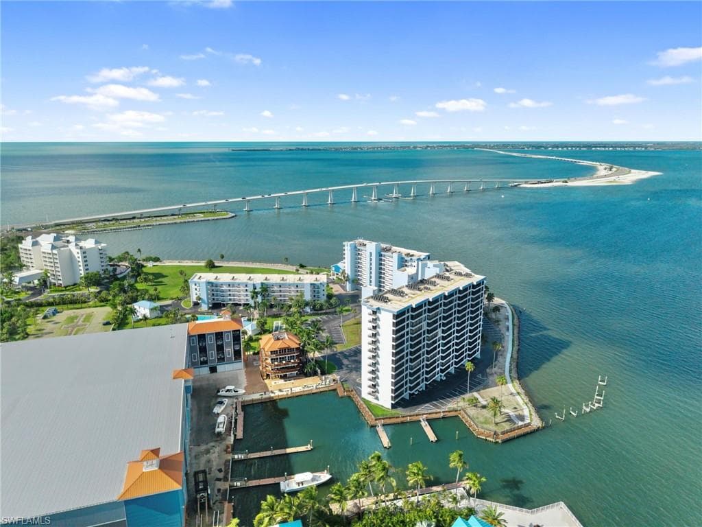 15021 Punta Rassa RD 403 FORT MYERS, FL 33908