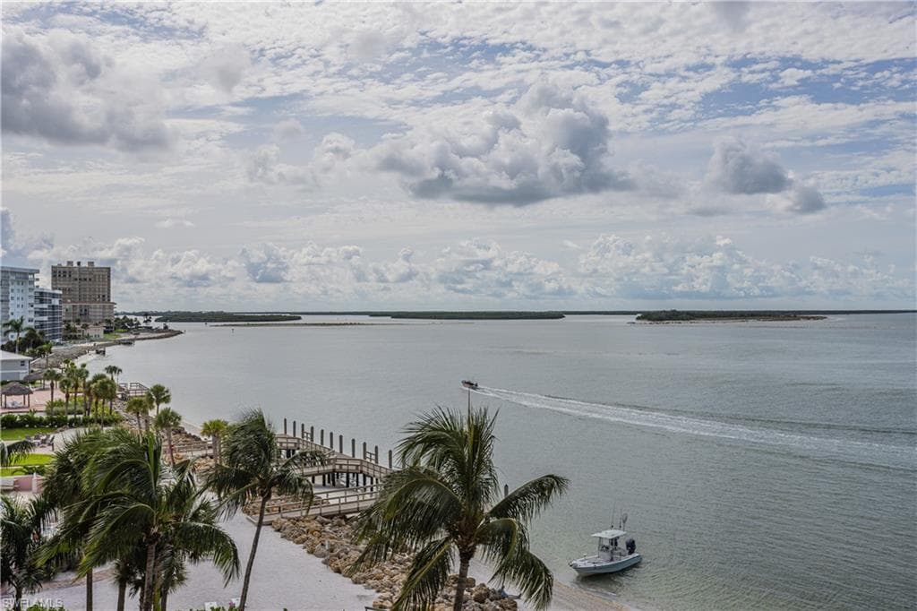 990 Cape Marco DR 503 MARCO ISLAND, FL 34145