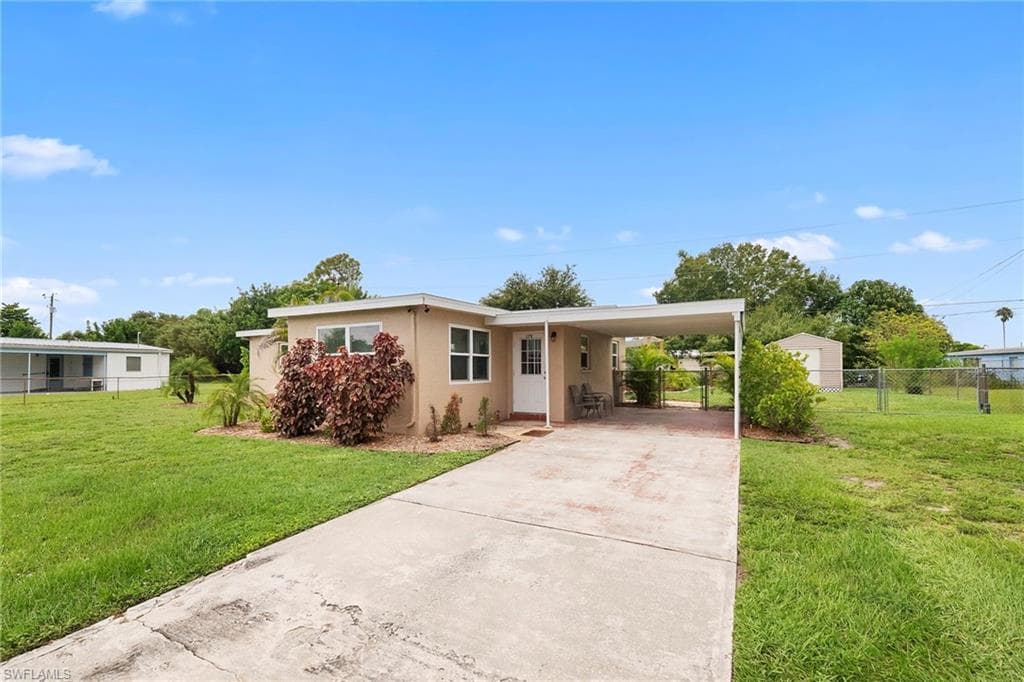17 Alabama RD S LEHIGH ACRES, FL 33936