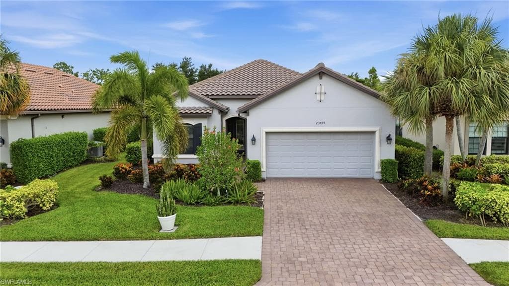 23729 Pebble Pointe LN ESTERO, FL 34135