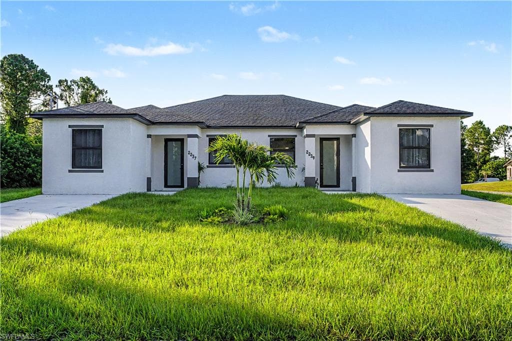 2237/2239 Armour RD LEHIGH ACRES, FL 33973