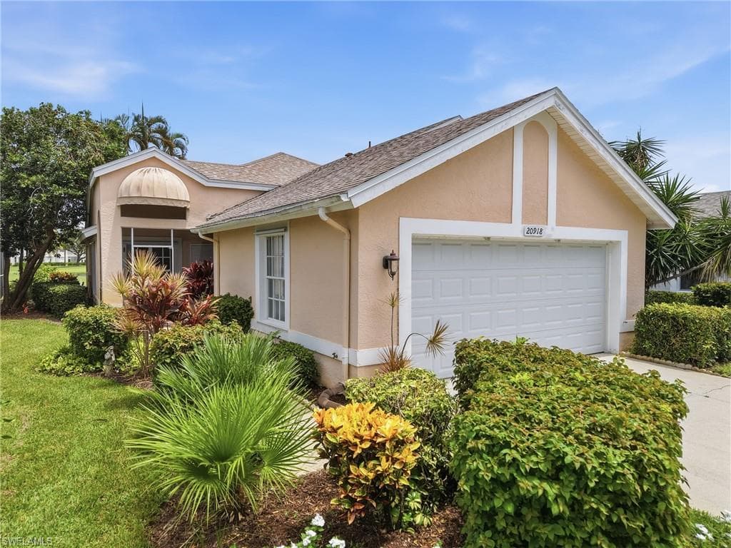 20918 Country Barn DR ESTERO, FL 33928