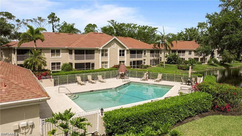 9852 Luna CIR B203 NAPLES, FL 34109