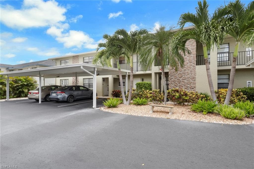 4634 SW Santa Barbara PL 101 CAPE CORAL, FL 33914