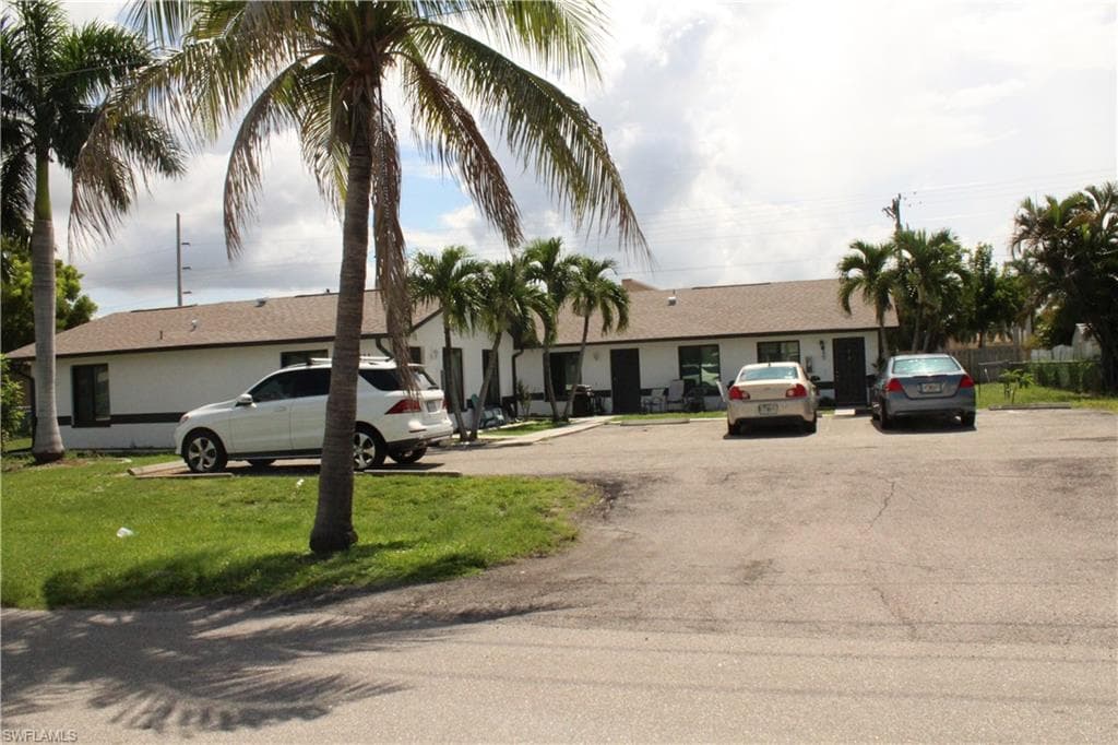 1811 SE 15th PL 1 CAPE CORAL, FL 33990