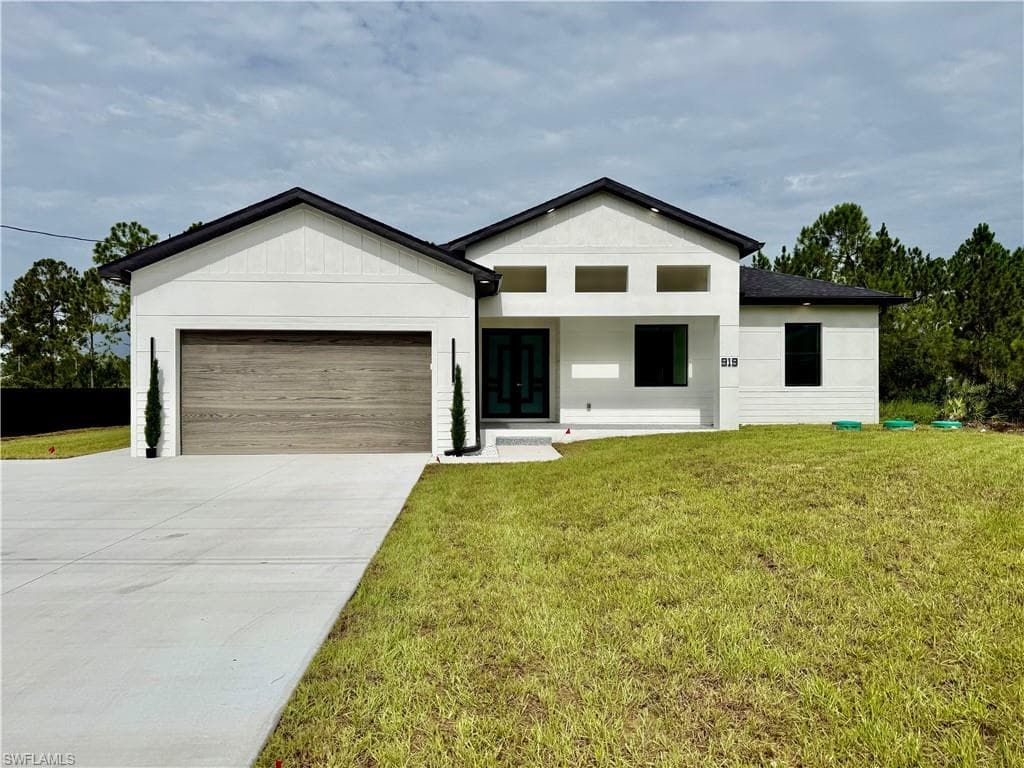 919 Hibiscus AVE LEHIGH ACRES, FL 33972