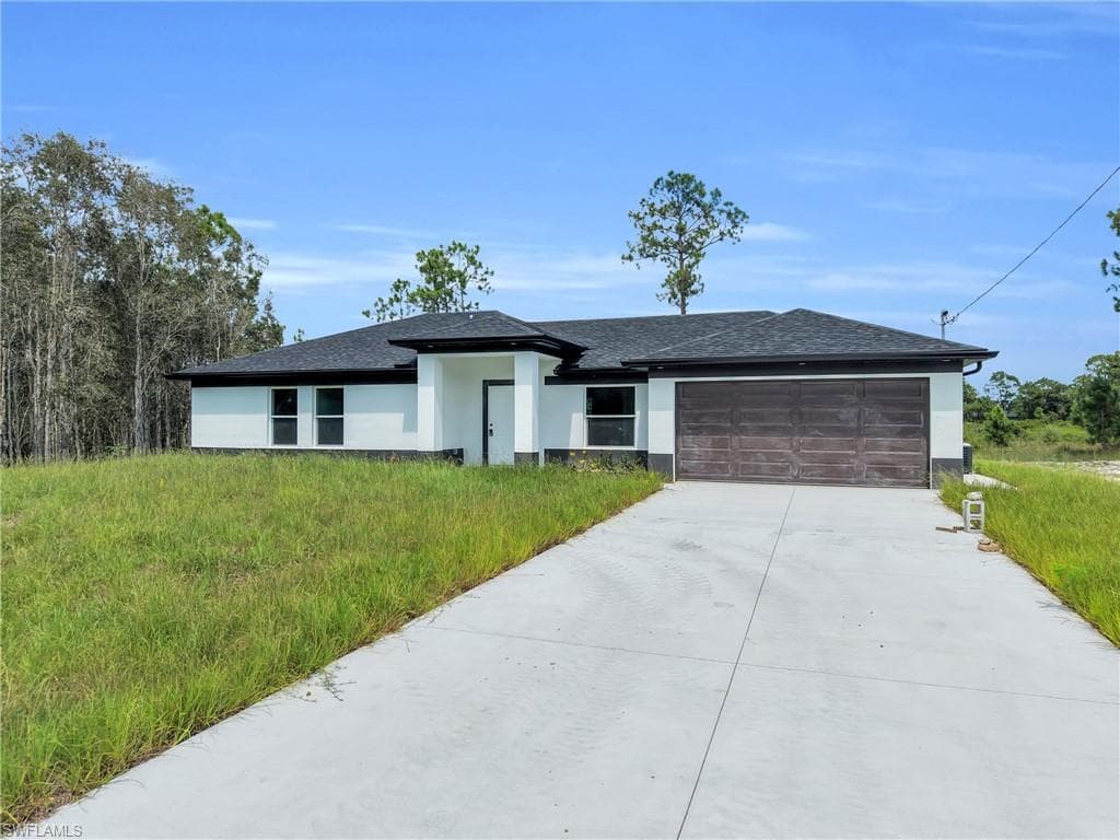863 Burrows AVE LEHIGH ACRES, FL 33974