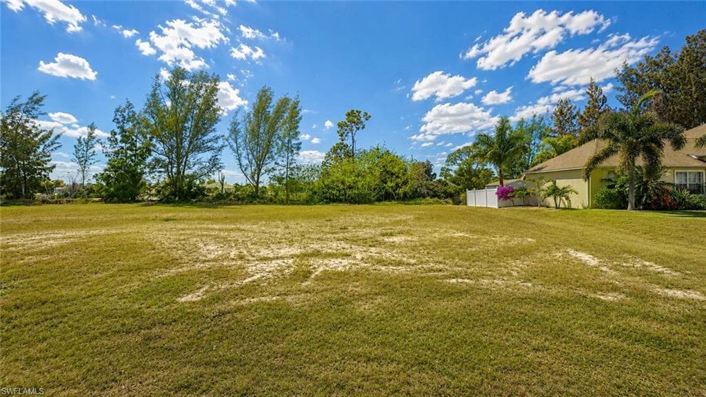 4304 21st AVE CAPE CORAL, FL 33909