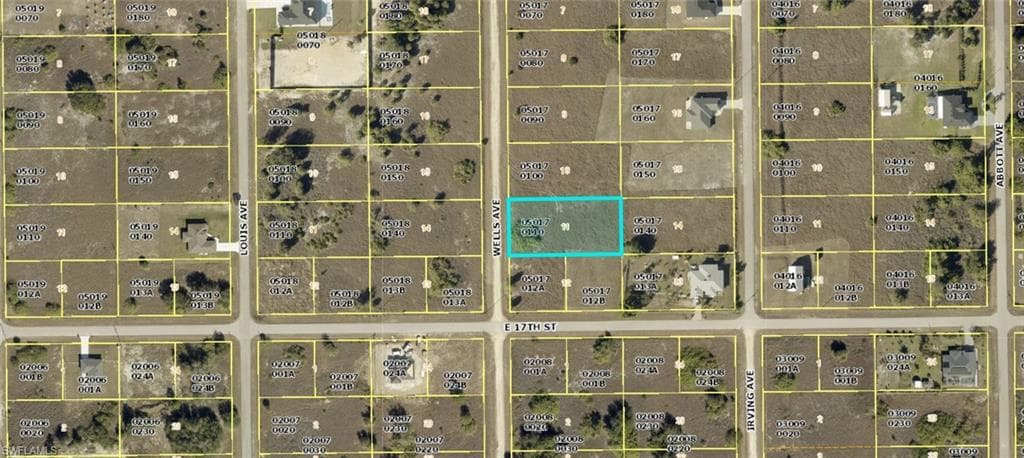 1702 WELLS AVE LEHIGH ACRES, FL 33972
