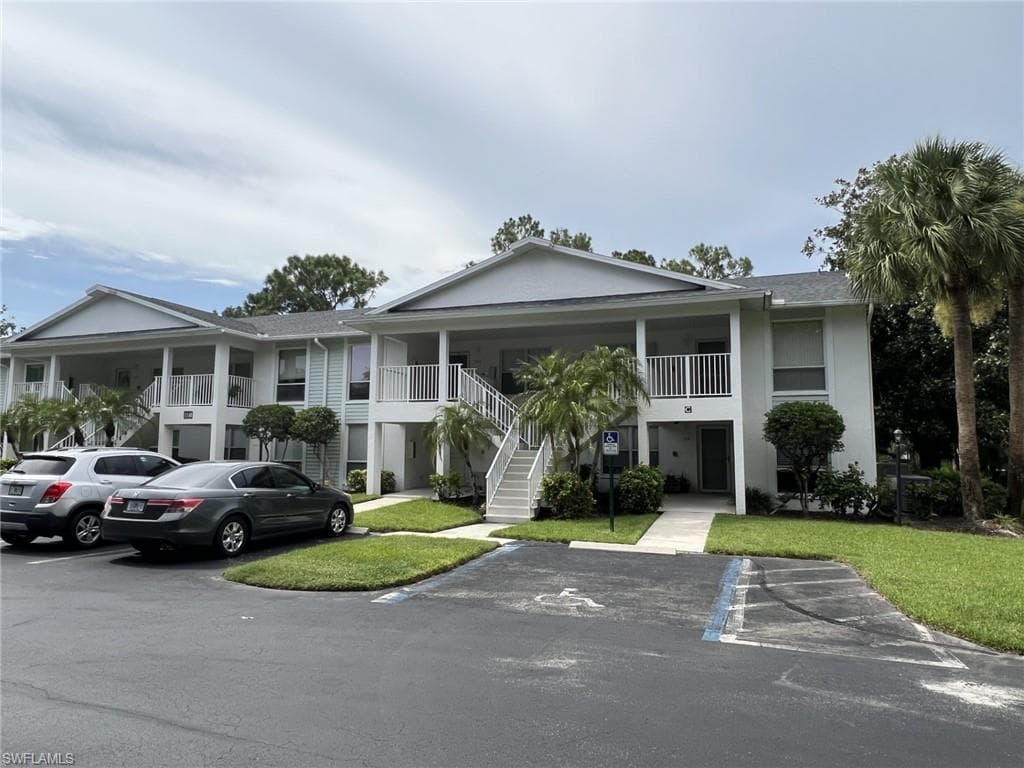 1140 Sarah Jean CIR 205 NAPLES, FL 34110