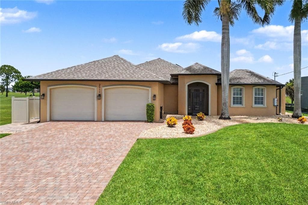 2911 NW 14th TER CAPE CORAL, FL 33993