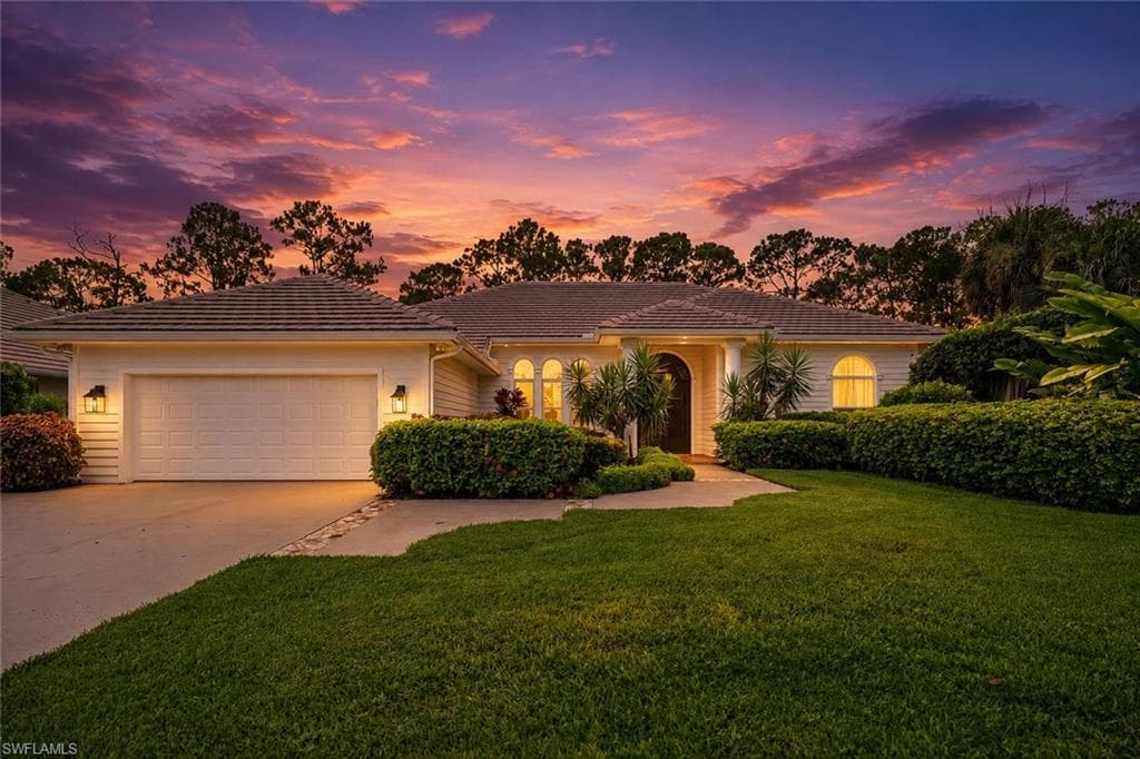 189 Edgemere WAY S NAPLES, FL 34105