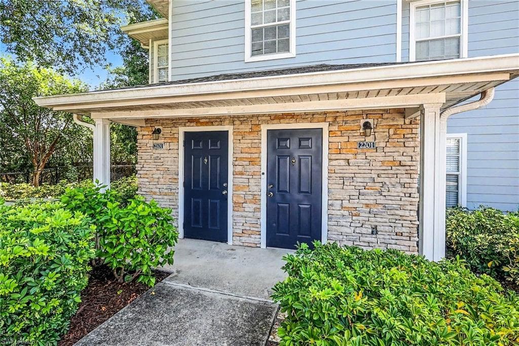 14880 Pleasant Bay LN 2101 NAPLES, FL 34119