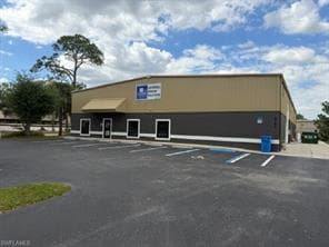 5766 Corporation CIR FORT MYERS, FL 33905