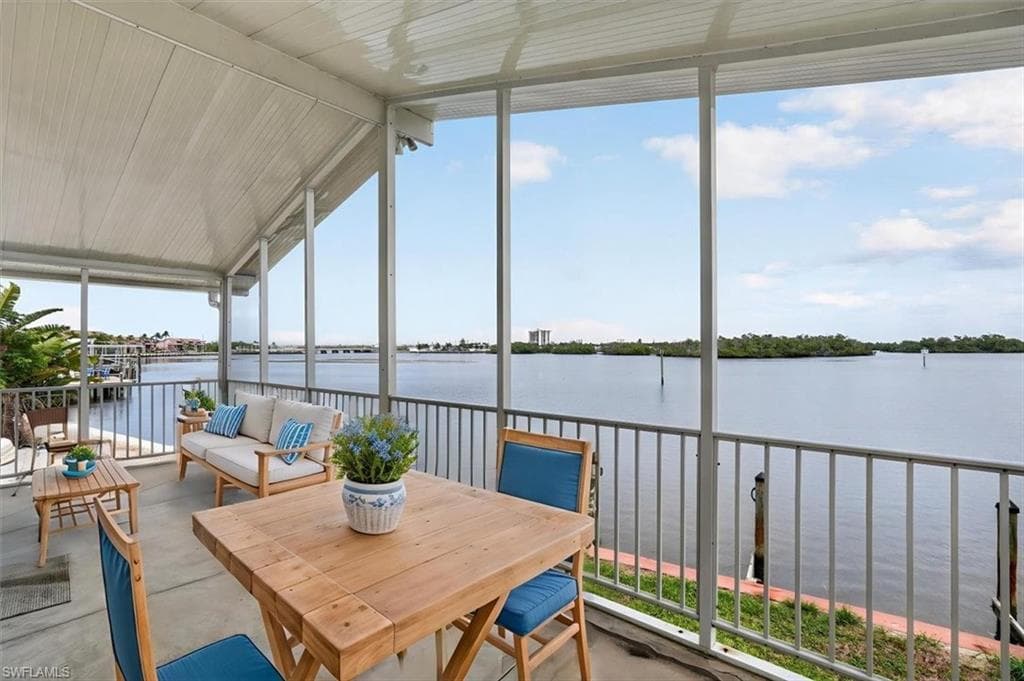 43 Emily LN FORT MYERS BEACH, FL 33931