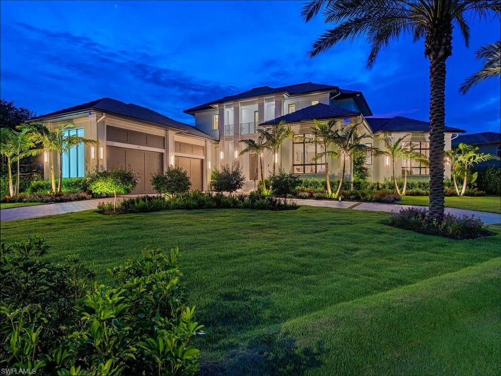 405 Neapolitan WAY NAPLES, FL 34103